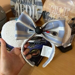Disney Loungefly Star Wars R2D2 Minnie ears